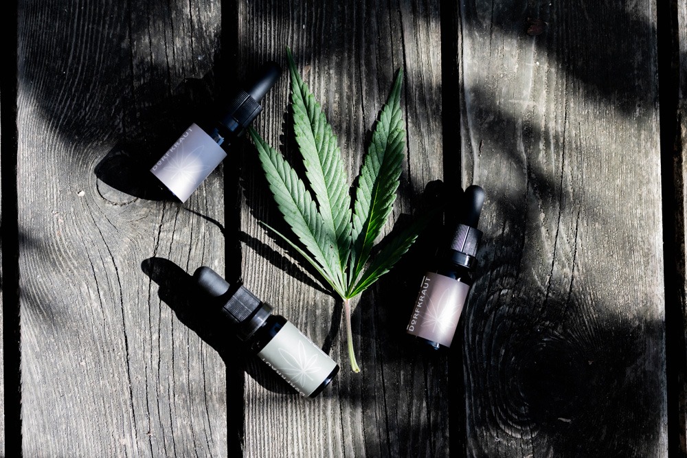 Der Hype um die hohe Dosierungen von Cannabis-Öl